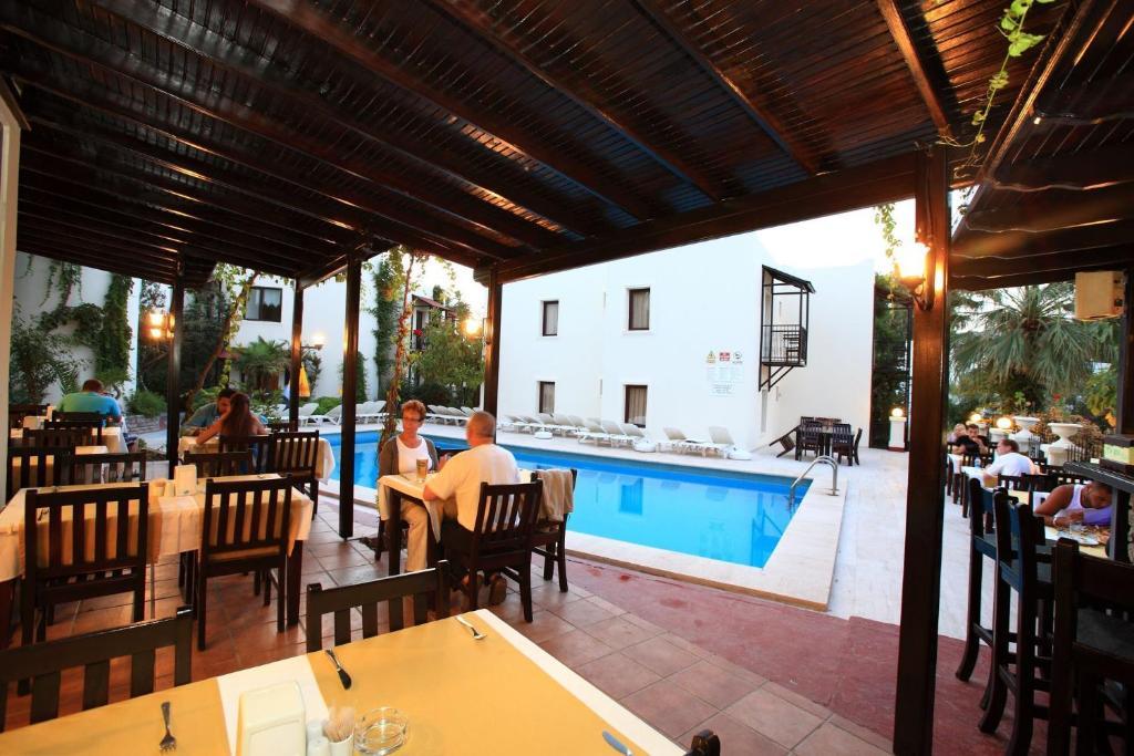 בודרום Paloma Hotel מראה חיצוני תמונה